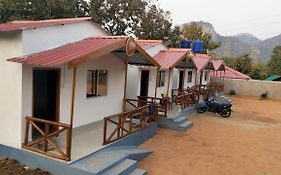 Resort Nirjane